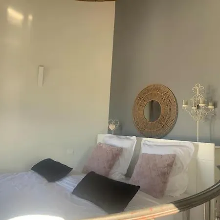 Holiday home Le Moulin Avec Piscine D'esmee